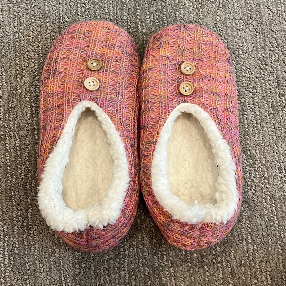 Size 8 Sherpa Slippers